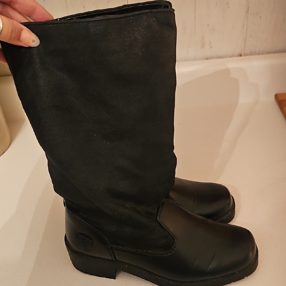 Black Women's Totes Watrrproof Boots Size 8